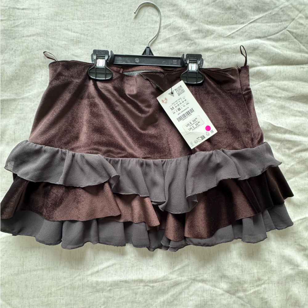 Zara velvet skirt NWT